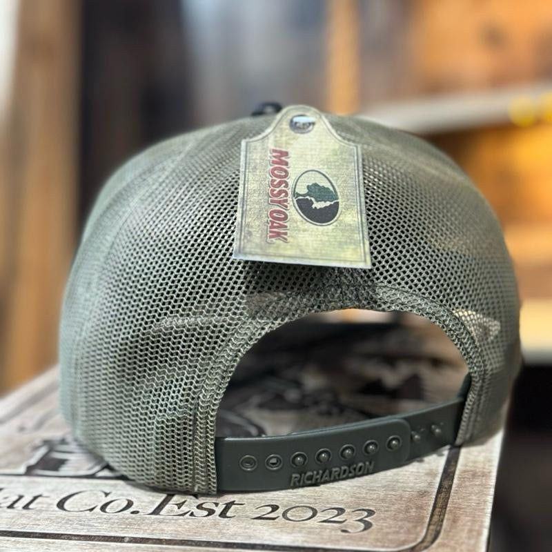 White tail buck - Mossy Oak Bottom Land 112