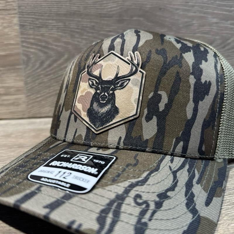 White tail buck - Mossy Oak Bottom Land 112